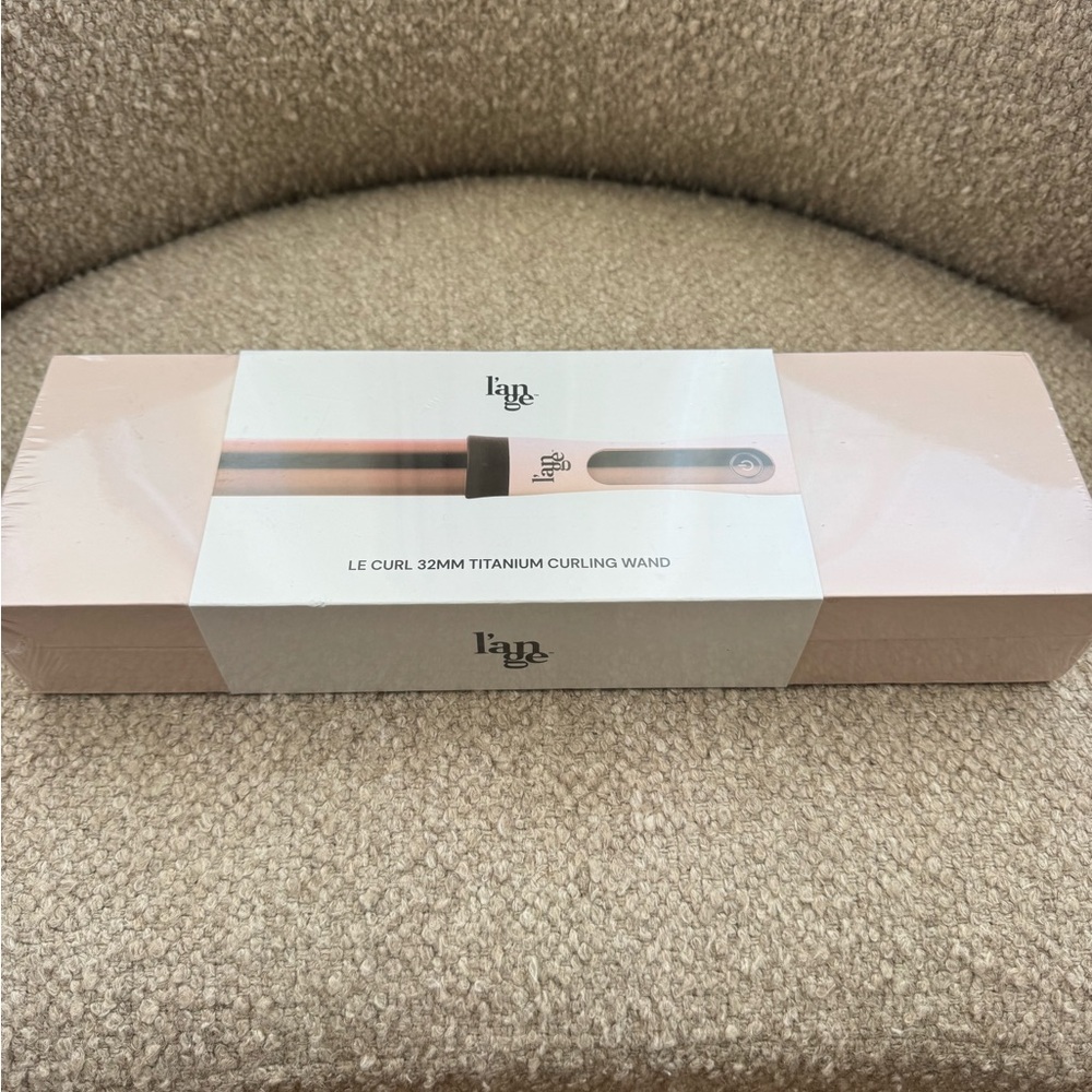L'ange Titanium Curling Wand - New in Box
